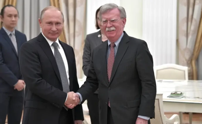 Экс-советник Трампа назвал самым вероятным сценарием прекращения конфликта на Украине территориальны