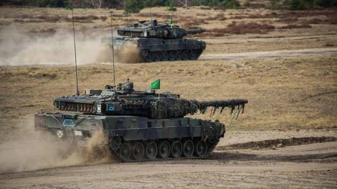 Шольц готов разрешить поставку танков Leopard Украине, но только после отправки американских Abrams