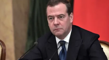 &laquo;Надо установить уголовную ответственность для иноагентов&raquo;: Медведев прокомментировал события в Тбил