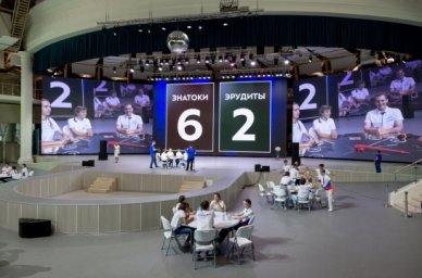 Министр просвещения России принял участие в турнире &laquo;Что? Где? Когда?&raquo; в &laquo;Орленке&raquo;