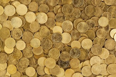 При какой цене стоит продавать золото, объяснил эксперт
