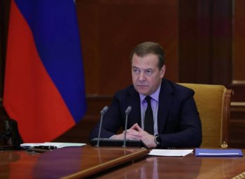 &laquo;Будет очень непросто&raquo;: Медведев допускает затяжной конфликт на Украине
