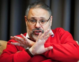 &laquo;Грандиозный обвал уже не отменить&raquo;: Хазин предрёк &laquo;катастрофу века&raquo;
