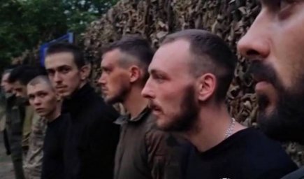 Группа украинских резервистов добровольно сложила оружие под Северодонецком