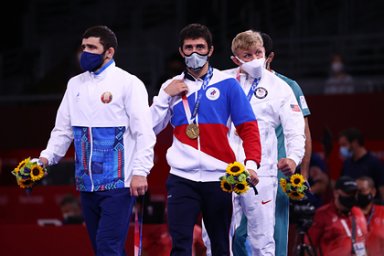 Нурмагомедов поддержал проигравшего россиянину в финале Олимпиады белоруса Нурмагомедов поддержал проигравшего россиянину в финале Олимпиады белоруса
