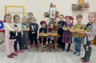 В учебных заведениях новых регионов России прошли мероприятия, посвященные Масленице