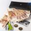 По каким долгам россиянам придётся платить &laquo;до упора&raquo;