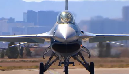 Глава правительства Дании: Первые F-16 будут переданы Украине в течение месяца Глава правительства Дании: Первые F-16 будут переданы Украине в течение месяца