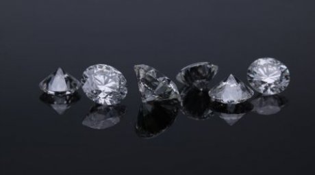&laquo;Алмазные санкции&raquo; разрушают экономики стран Запада &ndash; французский депутат