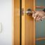 Жулики могут переписать квартиру: юрист предупредил собственников жилья