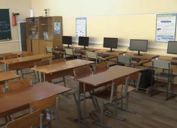 На освобождённых от киевского режима территориях дети и учителя возвращаются в школы, аграрии - на с На освобождённых от киевского режима территориях дети и учителя возвращаются в школы, аграрии - на с