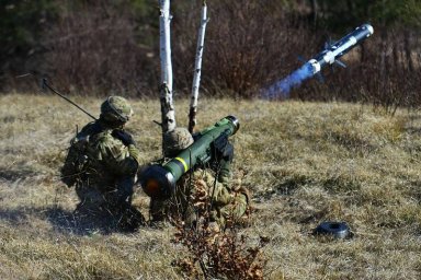 Пресса США: ПТРК &laquo;Джавелин&raquo; на Украине попросту не хватит, если в наступление пойдут российские танк