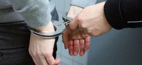 Старшеклассников арестовали по делу о ложном минировании