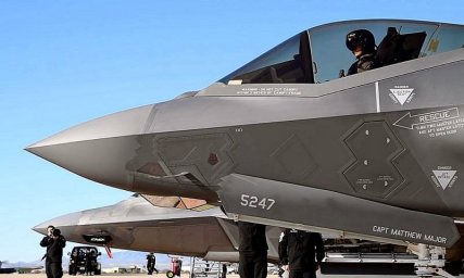 Тренировочный полёт истребителя F-35A ВВС Южной Кореи завершился аварийной посадкой