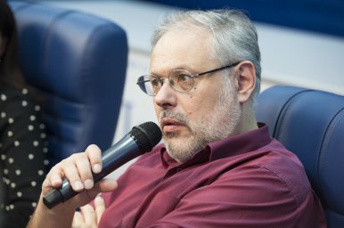 Точно не Путин: Хазин объяснил, кто &laquo;раскулачит&raquo; российских олигархов