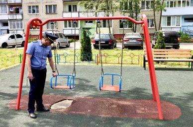 В Подмосковье проверили состояние 79% детских игровых площадок