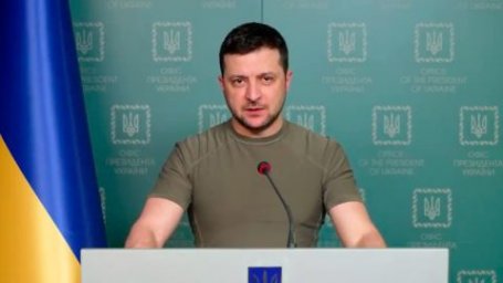 Зеленский попросил о солидарности для победы над Россией