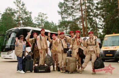 В Алтайском крае открылся военно-исторический лагерь «Страна Героев» В Алтайском крае открылся военно-исторический лагерь «Страна Героев»