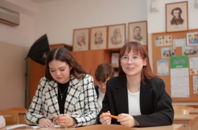 В воссоединенных регионах 2513 одиннадцатиклассников получили золотые и серебряные медали