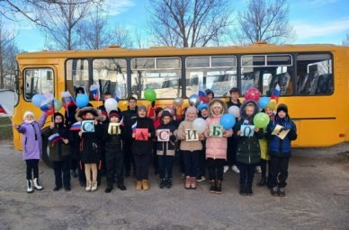 Муниципалитеты Ростовской области получили еще 30 новых школьных автобусов