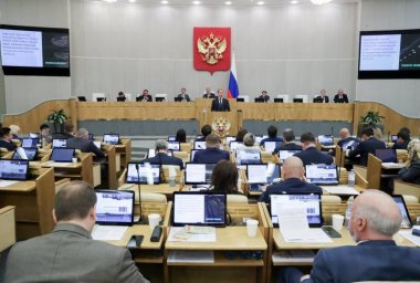 В Госдуме предложили разрешить заключать первые контракты на службу в ВС России с призванными на слу