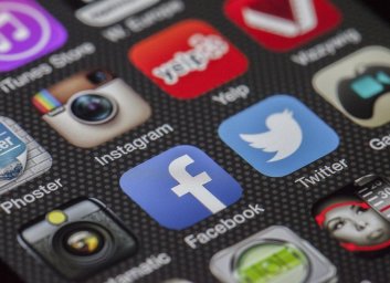 Facebook и Instagram официально запретили в России