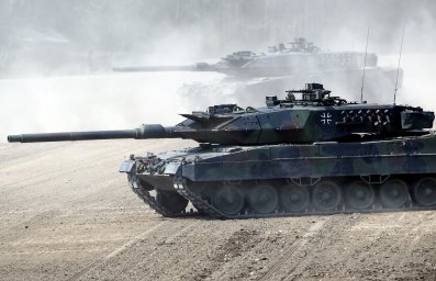 Русские диверсанты утопили в болоте немецкий танк Leopard под Херсоном