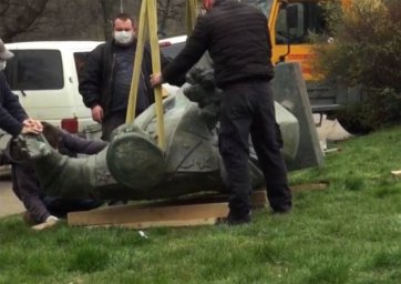 Власти Праги лишили статуса почётного гражданина города советского маршала Ивана Конева Власти Праги лишили статуса почётного гражданина города советского маршала Ивана Конева