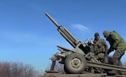 Немецкий военный эксперт утверждает, что ВС РФ прорвали оборону ВСУ по линии Бердычи-Первомайское и Немецкий военный эксперт утверждает, что ВС РФ прорвали оборону ВСУ по линии Бердычи-Первомайское и