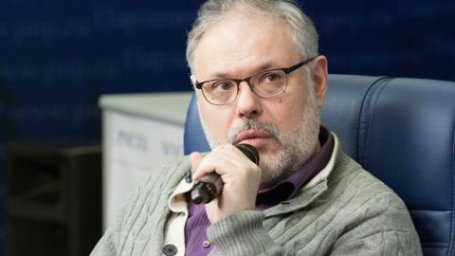 Хазин: Путин скоро «зайдёт с козырей», которые шокируют Запад Хазин: Путин скоро «зайдёт с козырей», которые шокируют Запад