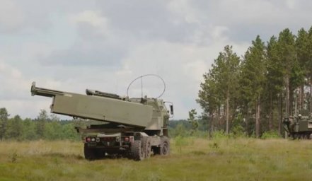 США анонсировали поставку второй партии РСЗО HIMARS на Украину