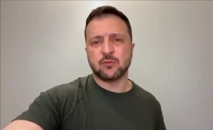 Зеленский заявил о готовности получать вооружения от Запада «в кредит» и под «любые проценты» Зеленский заявил о готовности получать вооружения от Запада «в кредит» и под «любые проценты»