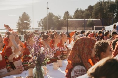 В Вологодской области победители фестиваля &laquo;Наследники традиций&raquo; получили дипломы и памятные знаки