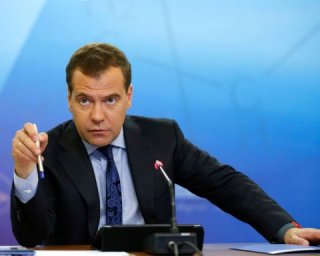 США открыли новый фронт, чтобы отвлечь внимание от киевского воровства &ndash; Медведев